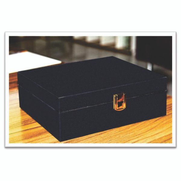Black Velvet Box - Image 2