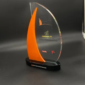 A uniquely crafted crystal  trophy  for dubai summit forex
